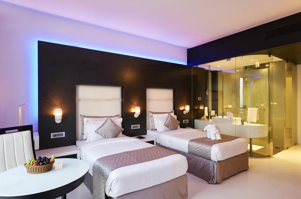 Eskay Resorts Mumbai  Buitenkant foto