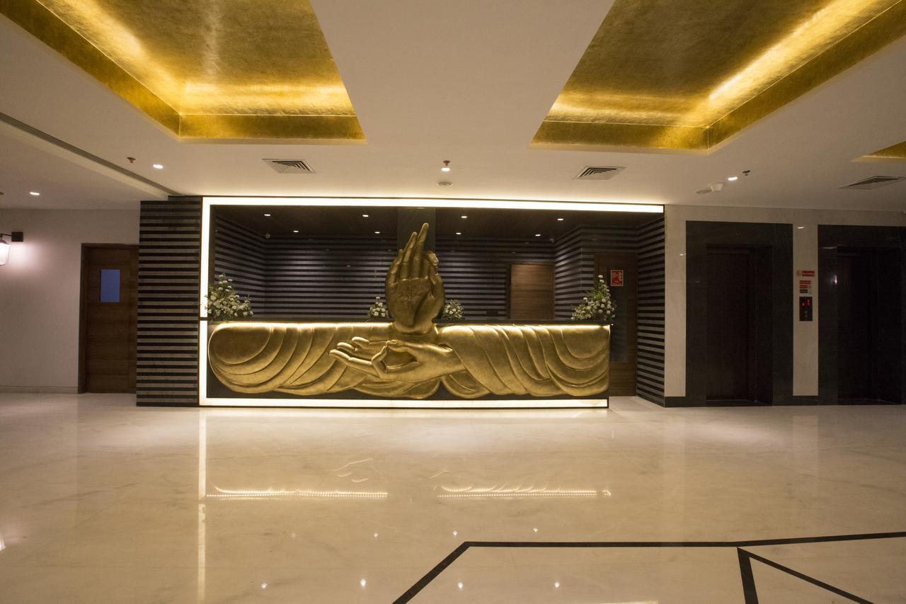 Eskay Resorts Mumbai  Buitenkant foto